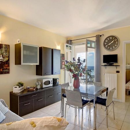 Casa Miradore 600 Mt Dal Mare Imperia Bagian luar foto