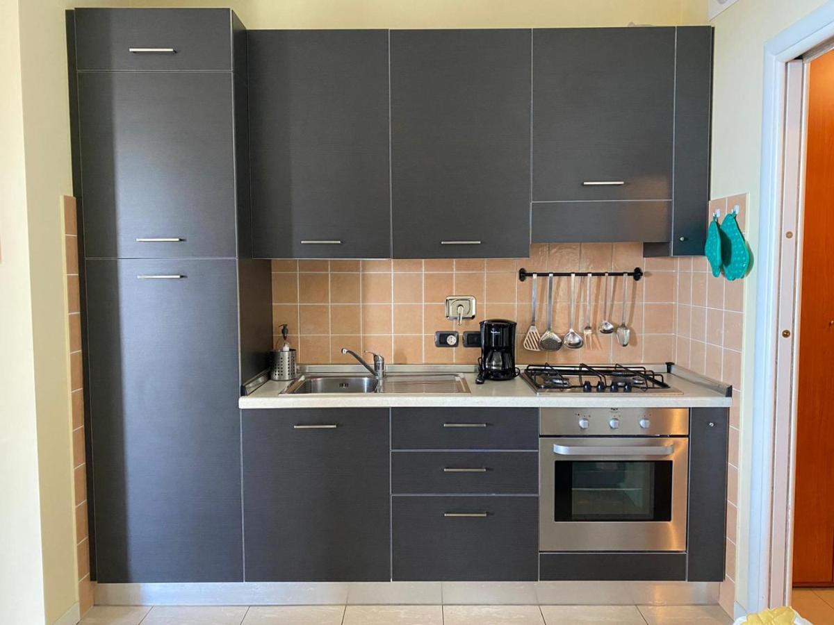 Casa Miradore 600 Mt Dal Mare Imperia Bagian luar foto