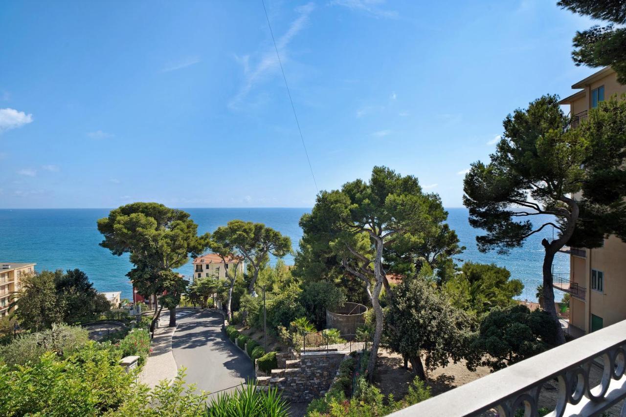 Casa Miradore 600 Mt Dal Mare Imperia Bagian luar foto