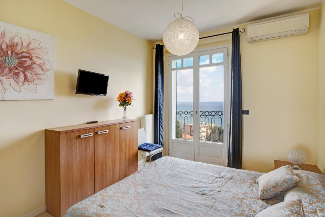 Casa Miradore 600 Mt Dal Mare Imperia Bagian luar foto