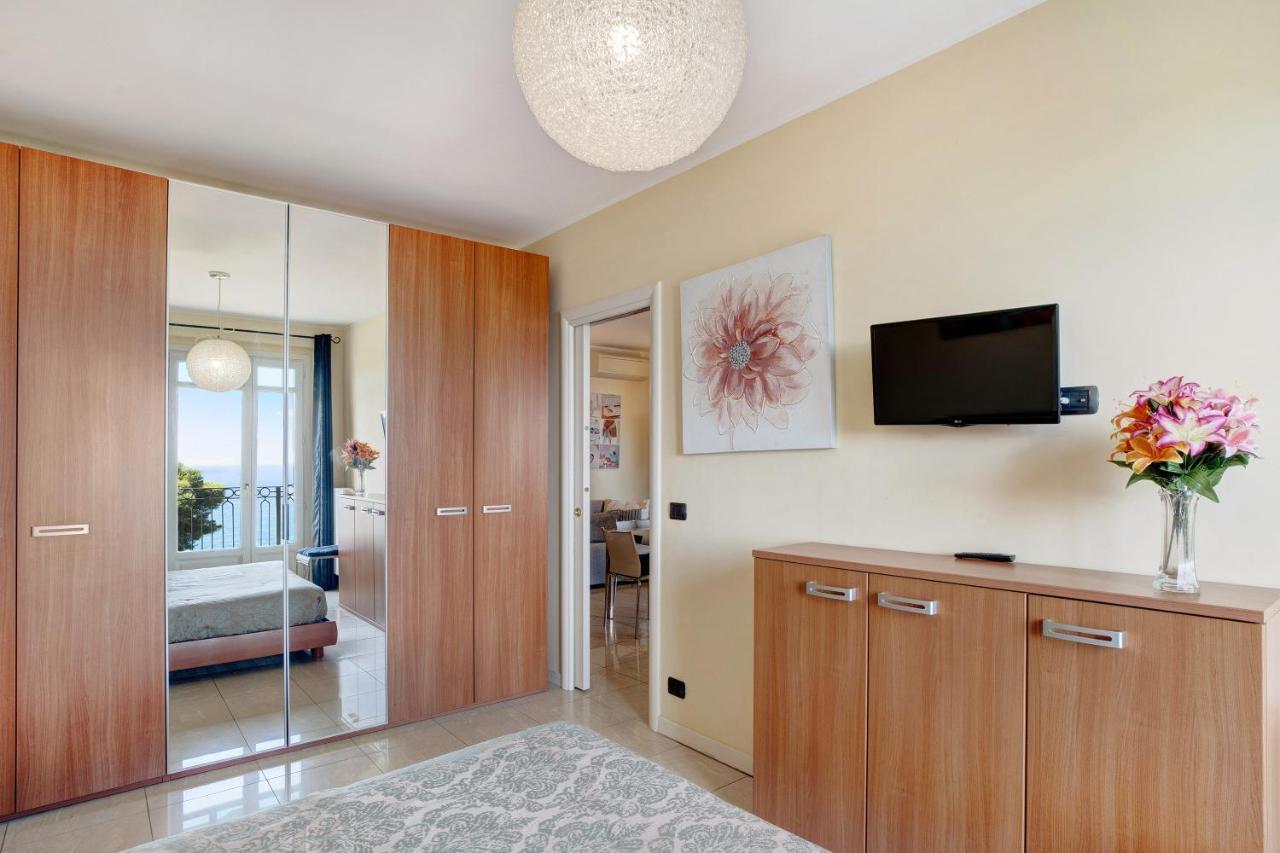 Casa Miradore 600 Mt Dal Mare Imperia Bagian luar foto