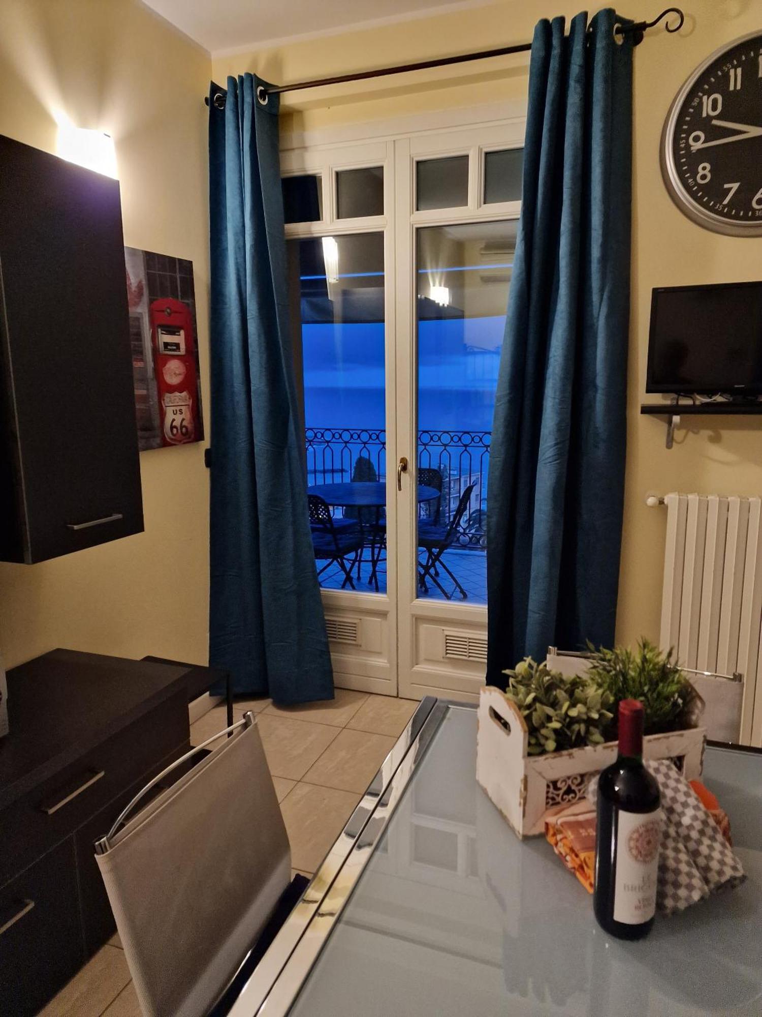 Casa Miradore 600 Mt Dal Mare Imperia Bagian luar foto